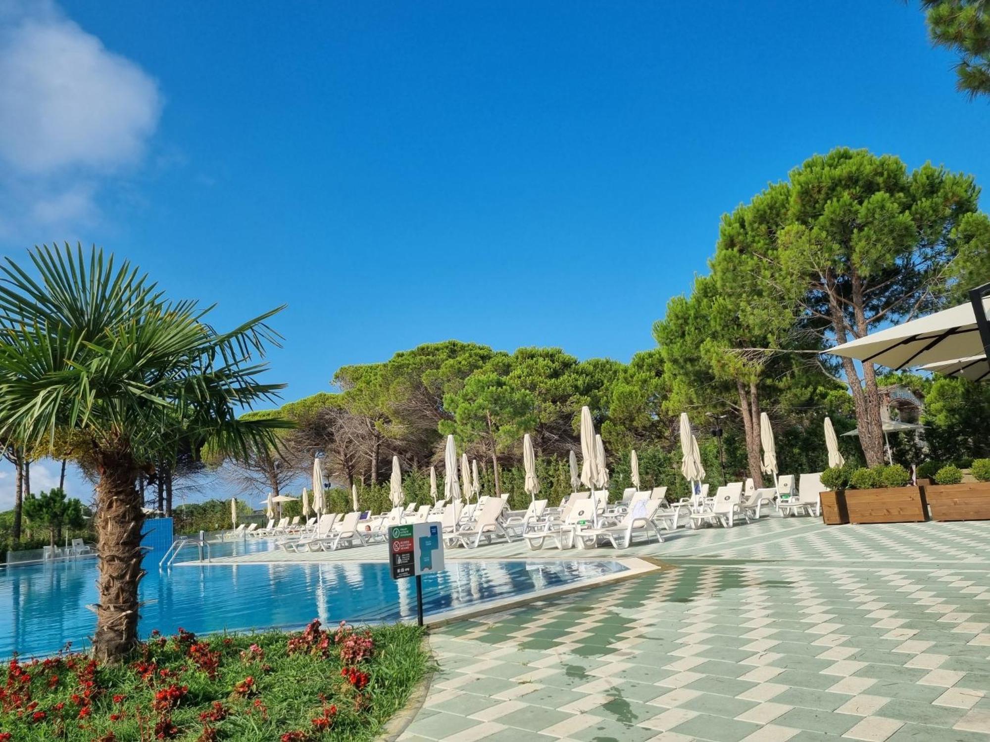 Villa Modern At Perla *