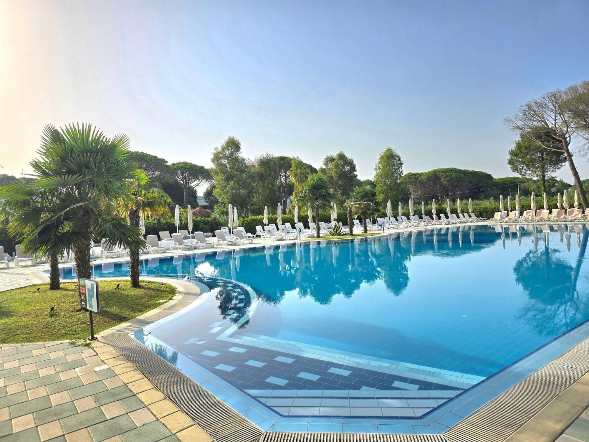 Villa Modern At Perla Durres