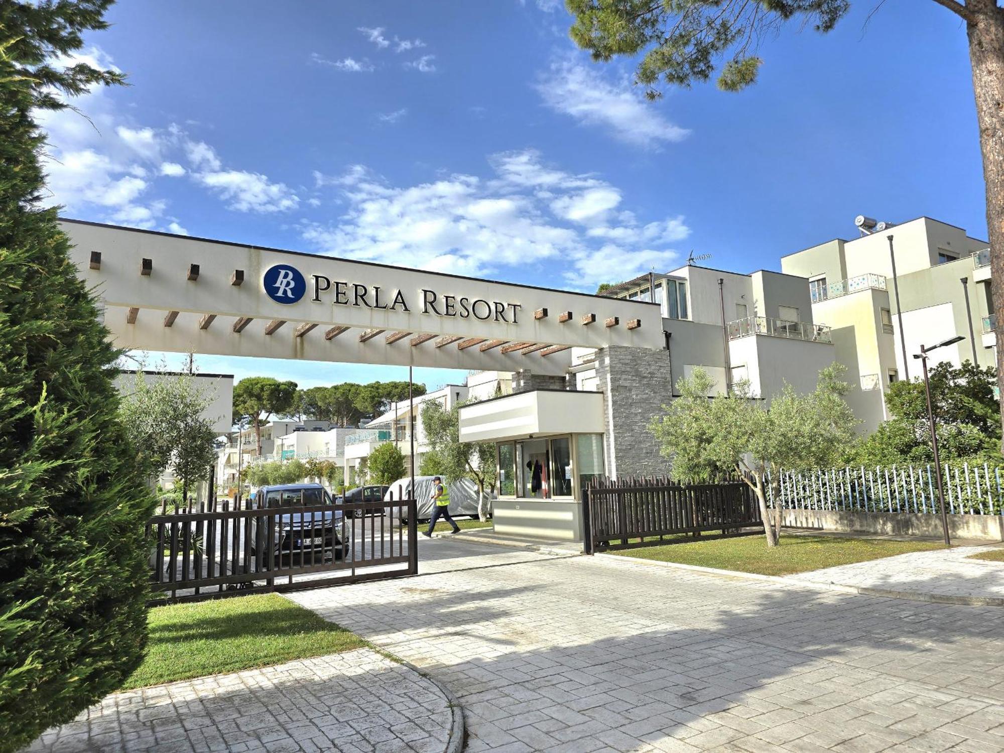 Modern At Perla *