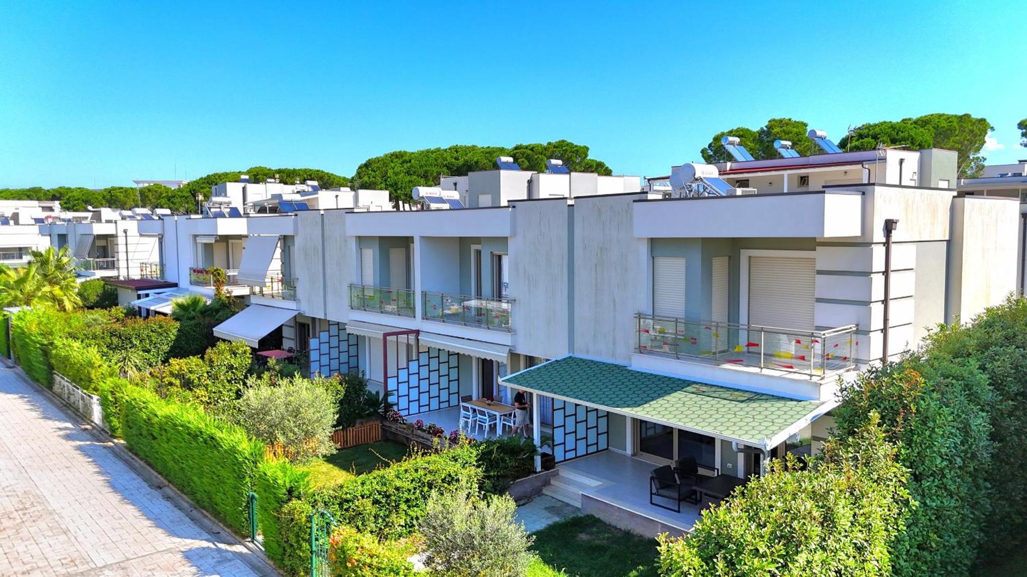 Modern At Perla Villa Durrës