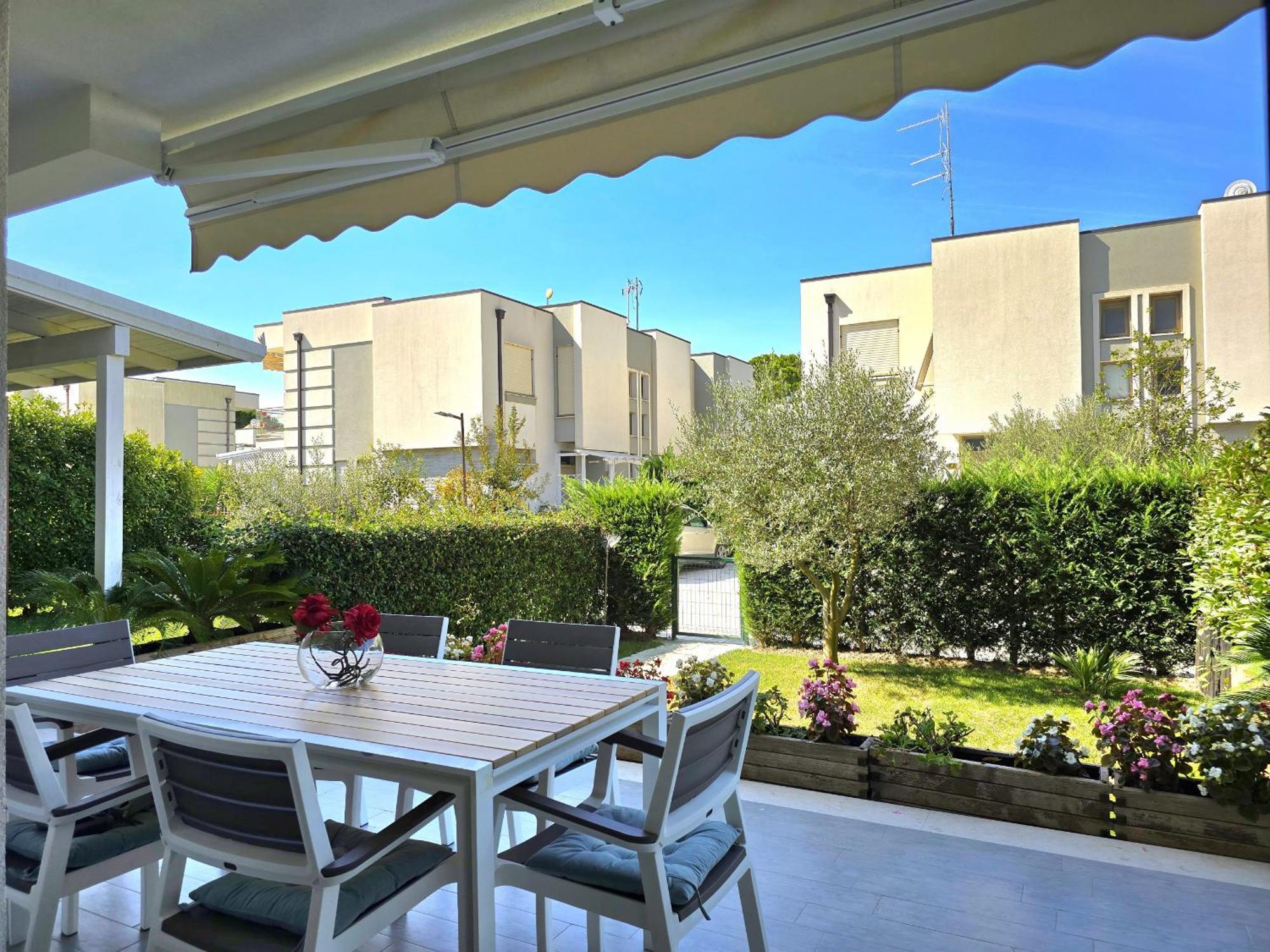 Modern At Perla Villa