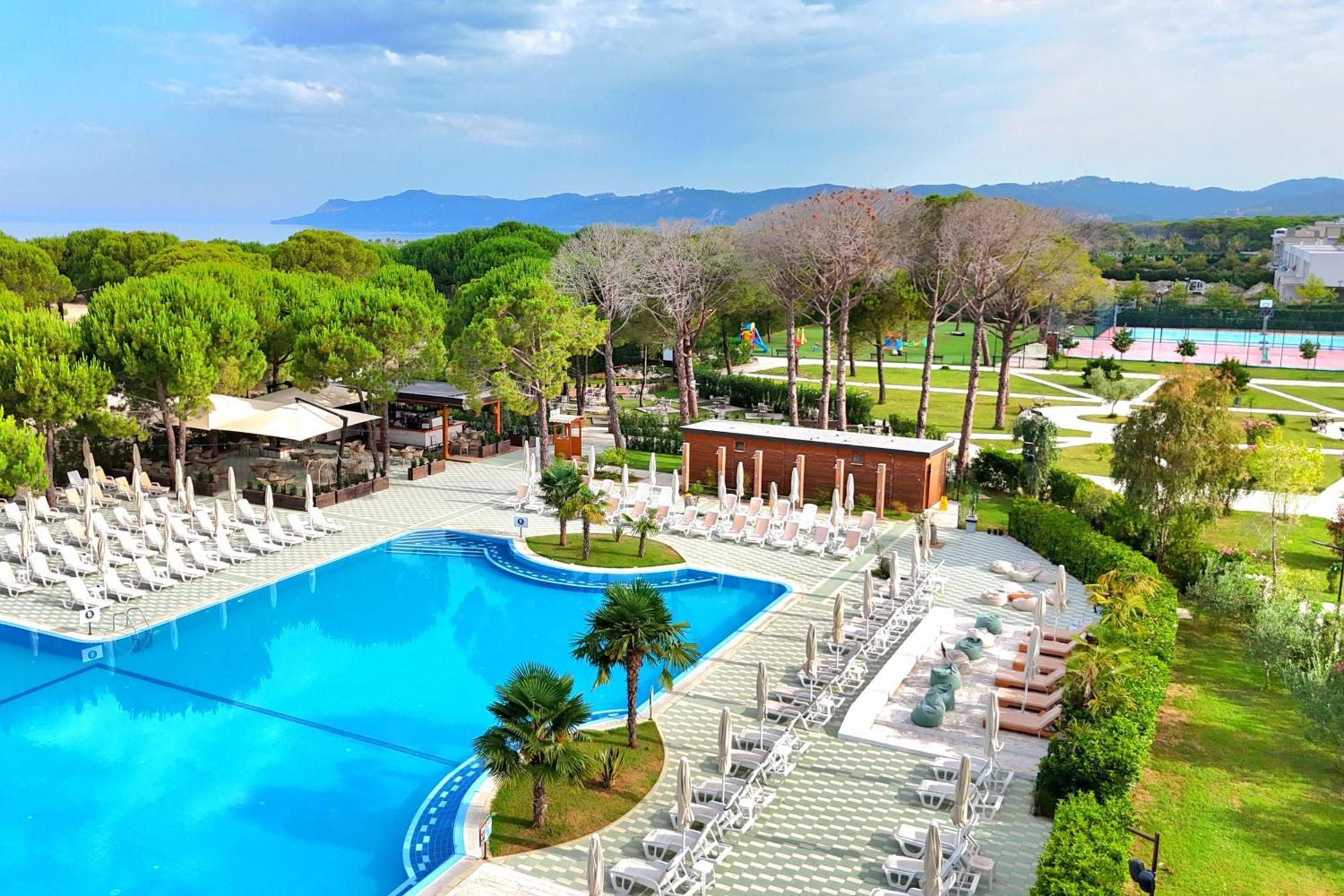 Modern At Perla *