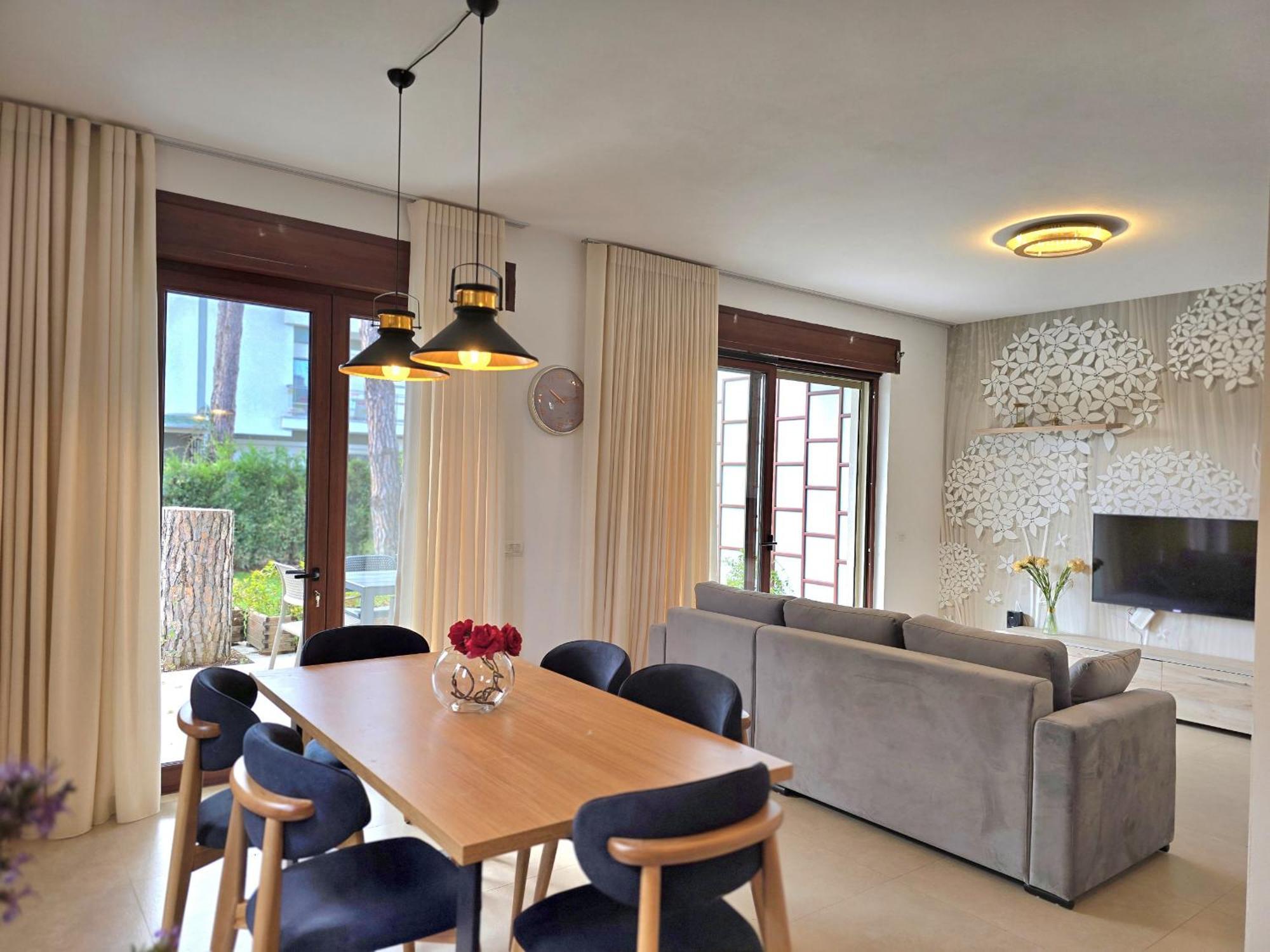 Villa Modern At Perla *